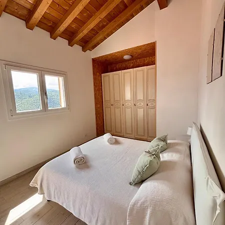 Сasa de vacaciones Bres House *